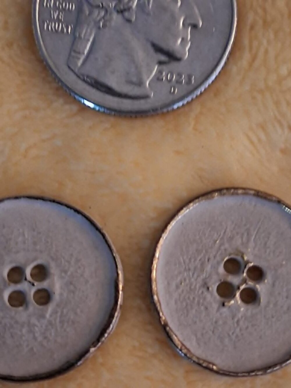 Buttons-White material/Metal Vintage-set of 2